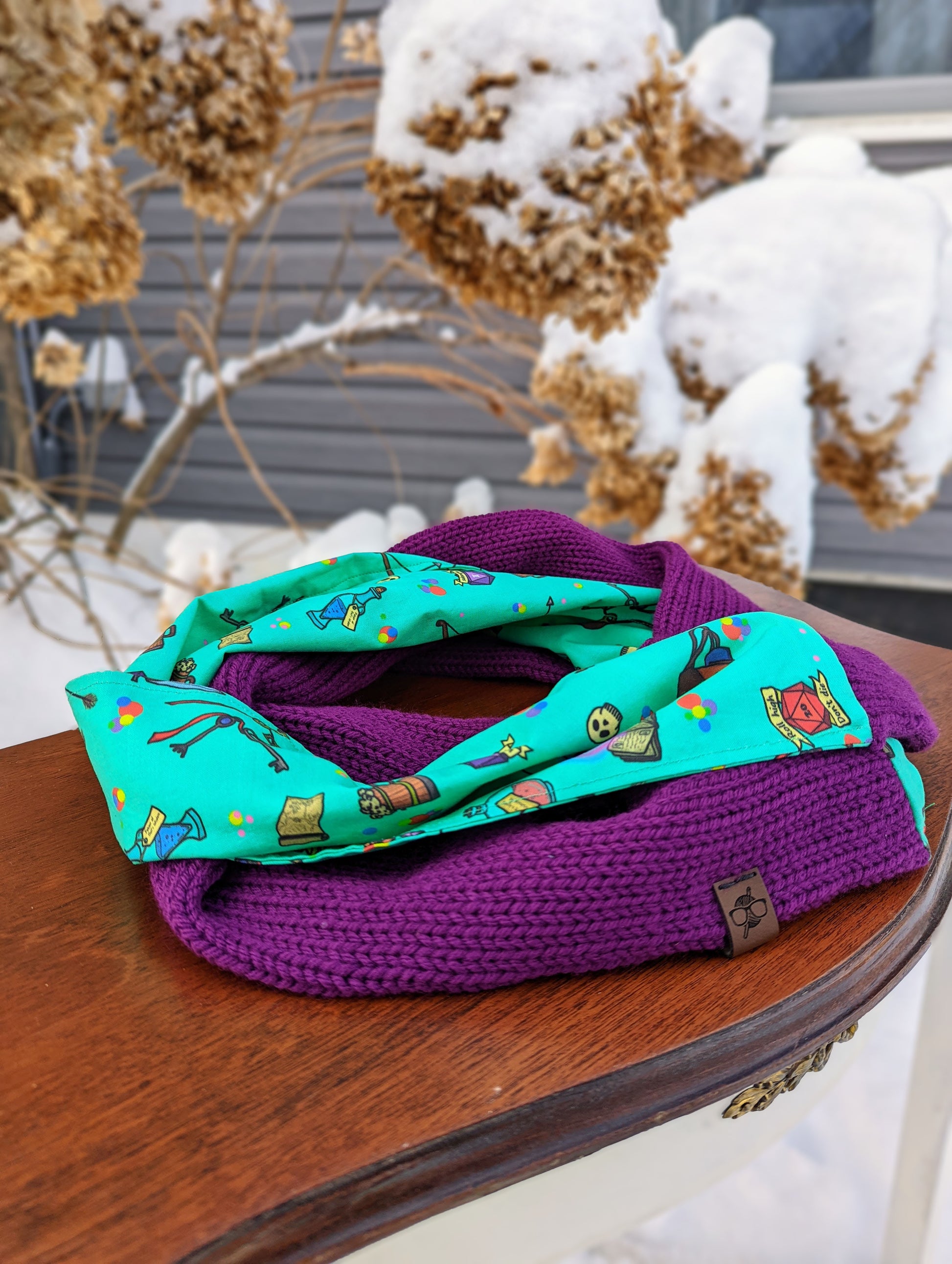 Roll High Don't Die Infinity Scarf | D&D Dungeons and Dragons Tweed Handmade Knit Cowl Scarf | Gift idea for her | Girl Female Present