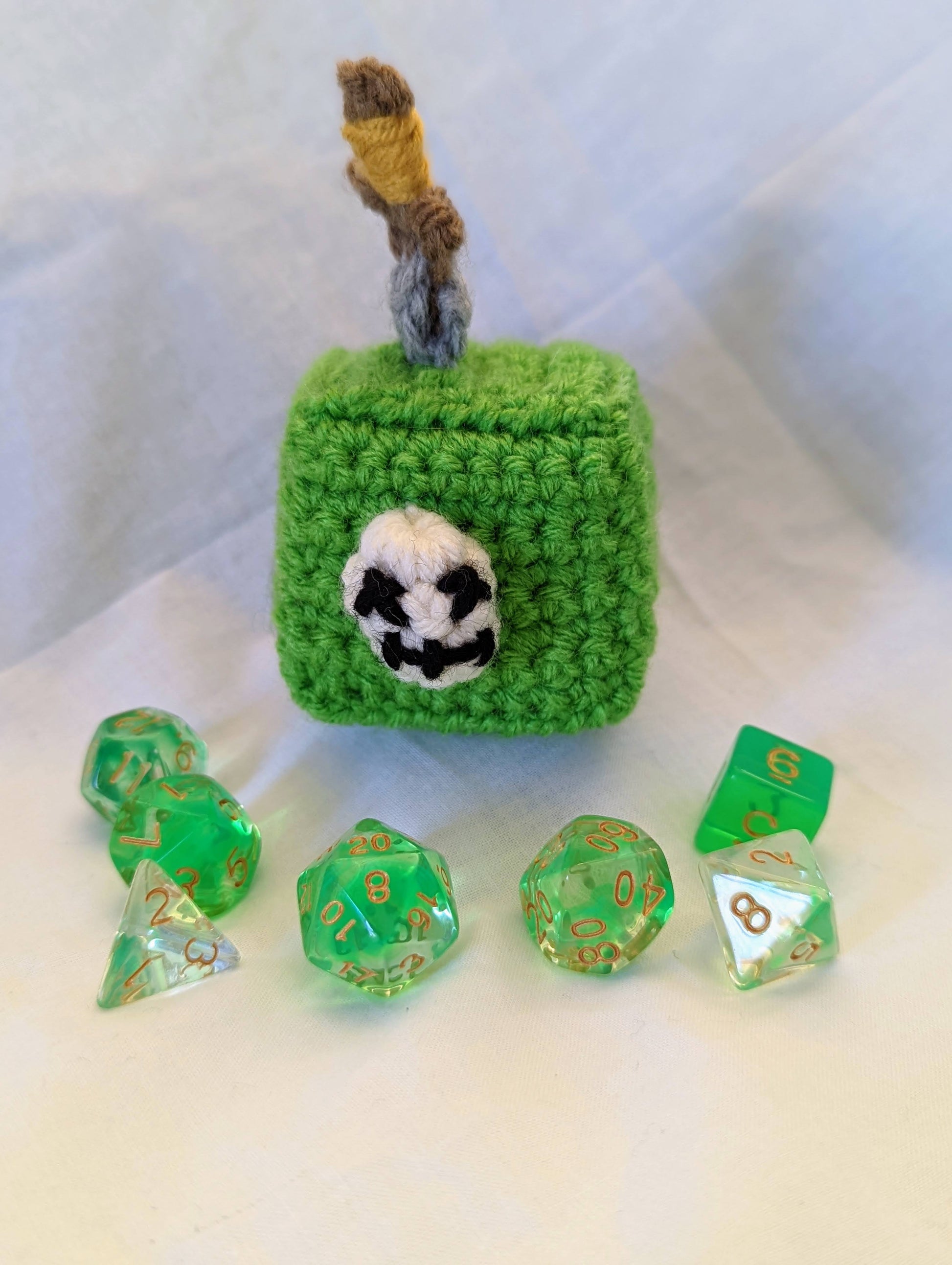 Gelatinous Cube DIY Kit and Pattern | Amigurumi Crochet Pattern | Dungeons and Dragons Gift for Her | Gift for Nerds